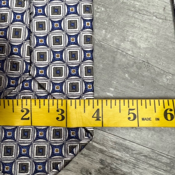 Kolte Couture Silver, Blue, Gold & Grey Medallion Tie - Picture 4 of 4